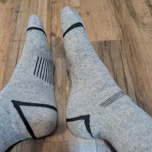Women's Grey Performance Crew Socks with Arch Support